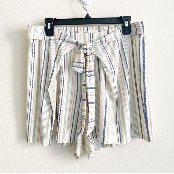 BCBGeneration Pants - BCBGeneration Stripe Tie Front Jersey Swing Shorts Limestone Multi L NWT